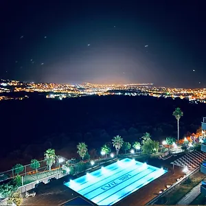 Vista Panorama Apartment